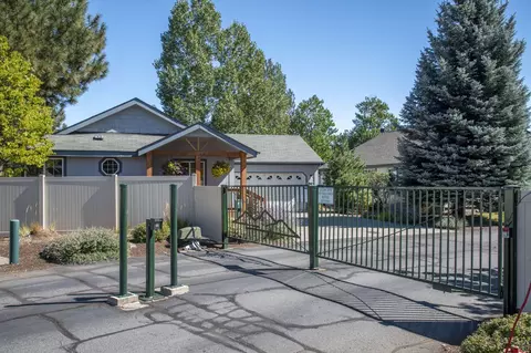 498 N Wheeler Loop, Sisters, OR 97759 photo 26