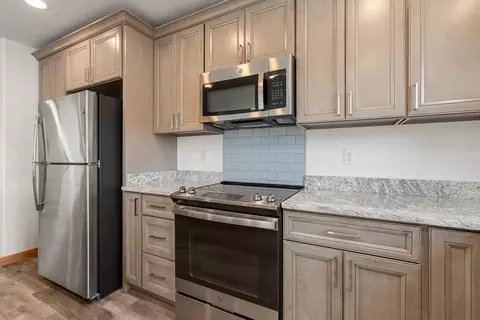 133 S Main St, Phoenix, OR 97535 photo 13