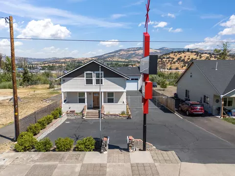 133 S Main St, Phoenix, OR 97535 photo 58