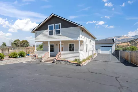 133 S Main St, Phoenix, OR 97535 photo 28