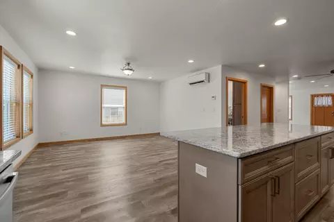 133 S Main St, Phoenix, OR 97535 photo 12