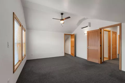 133 S Main St, Phoenix, OR 97535 photo 21