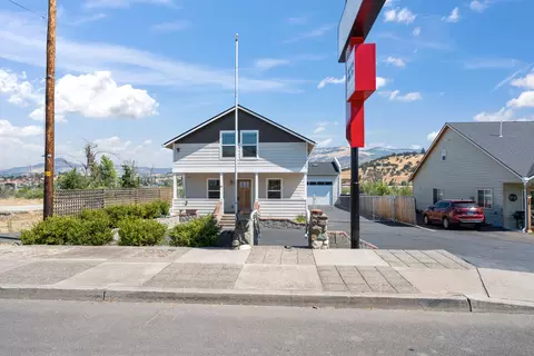 133 S Main St, Phoenix, OR 97535 photo 29