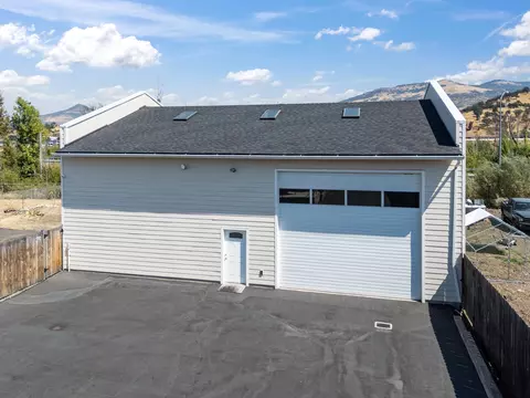 133 S Main St, Phoenix, OR 97535 photo 44