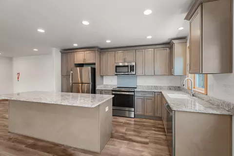 133 S Main St, Phoenix, OR 97535 photo 9