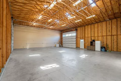 133 S Main St, Phoenix, OR 97535 photo 35