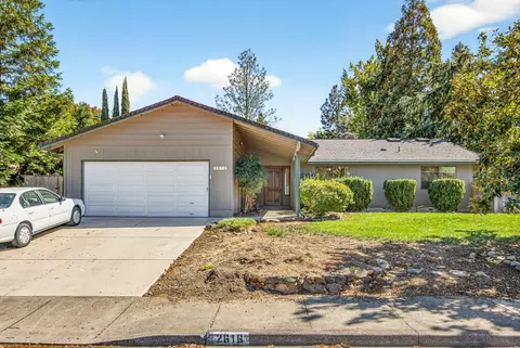 2616 Stonebrook Dr, Medford, OR 97504