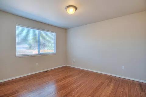 Bedroom - 3318 Hoona Dr, Bend, OR 97701 photo 1 of 6