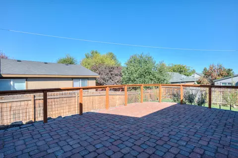 Exterior - 3318 Hoona Dr, Bend, OR 97701 photo 11 of 11