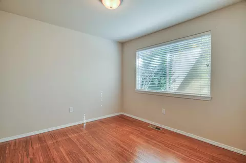 Bedroom - 3318 Hoona Dr, Bend, OR 97701 photo 3 of 6