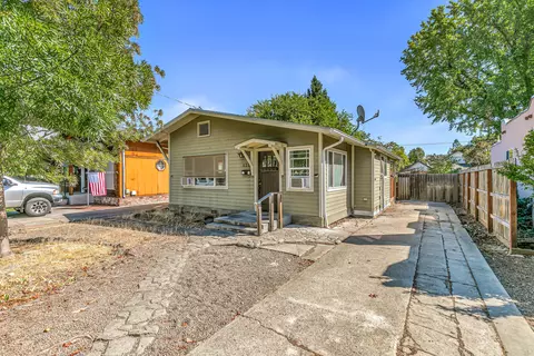 521 Park Ave, Medford, OR 97501