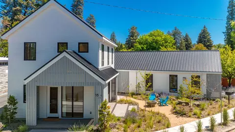 15 NW St Helens Pl Apt 1 # 1 & 2, Bend, OR 97703