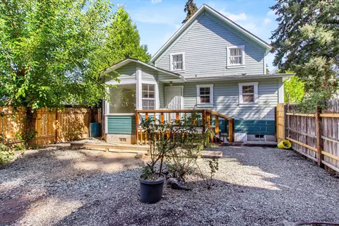 238 Gilbert Ave, Glendale, OR 97442