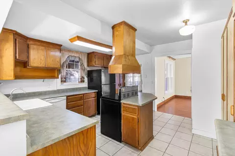 Kitchen - 238 Gilbert Ave, Glendale, OR 97442 photo 1 of 3