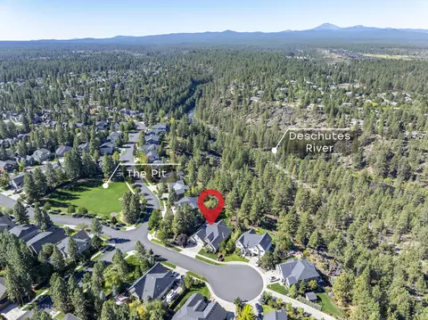 View/Area - 61375 Huckleberry Pl, Bend, OR 97702 photo 5 of 9