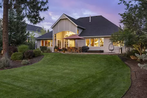 Exterior - 61375 Huckleberry Pl, Bend, OR 97702 photo 4 of 14