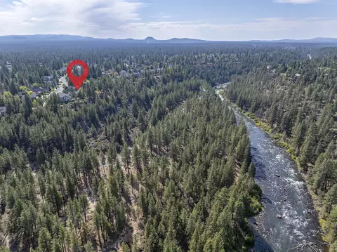 View/Area - 61375 Huckleberry Pl, Bend, OR 97702 photo 4 of 9