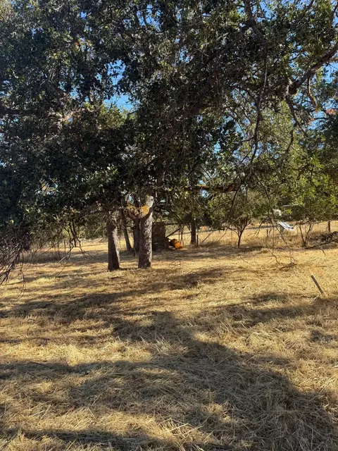 11270 Agate Rd, Eagle Point, OR 97524 photo 3