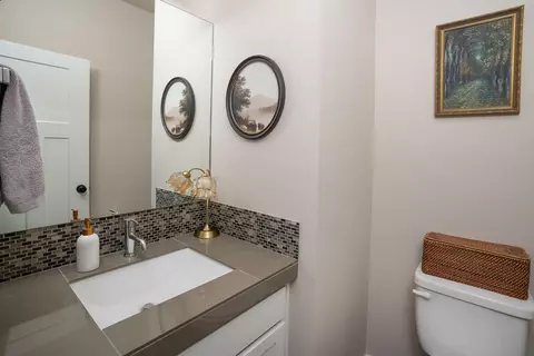 Bath - 63182 Iner Loop, Bend, OR 97701 photo 1 of 4
