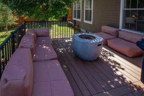 Exterior - 63182 Iner Loop, Bend, OR 97701 photo 7 of 10