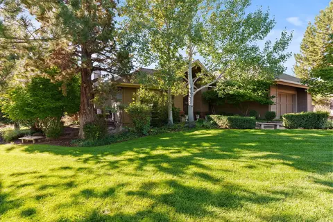 1442 Eagle Springs Ct, Redmond, OR 97756