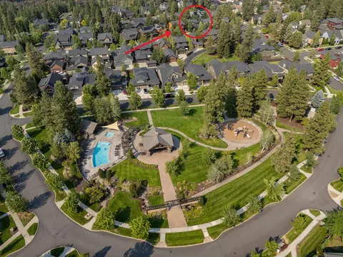 View/Area - 19694 Harvard Pl, Bend, OR 97702 photo 4 of 6