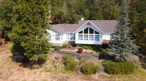 280 Naturescape Rd, Grants Pass, OR 97527