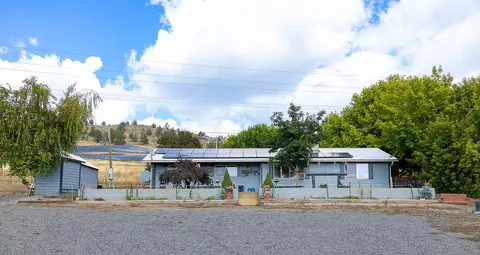 2137 Orindale Rd, Klamath Falls, OR 97601
