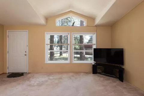 60451 Umatilla Cir, Bend, OR 97702 photo 11