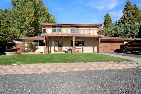 1541 Kimberly Dr, Klamath Falls, OR 97603