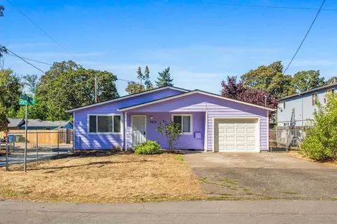 745 23rd St SE, Salem, OR 97301