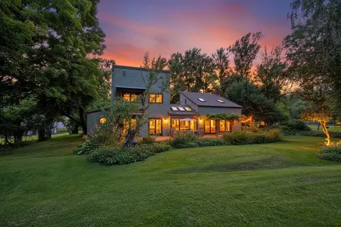 3950 Little Applegate Rd, Jacksonville, OR 97530