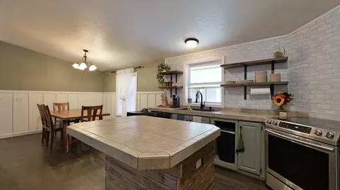 633 E Archwood Dr UNIT 12, Eagle Point, OR 97524 photo 10