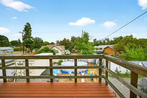 Exterior - 342 Hazel St, Central Point, OR 97502 photo 1 of 3
