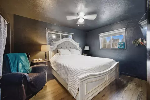 Bedroom - 342 Hazel St, Central Point, OR 97502 photo 2 of 3