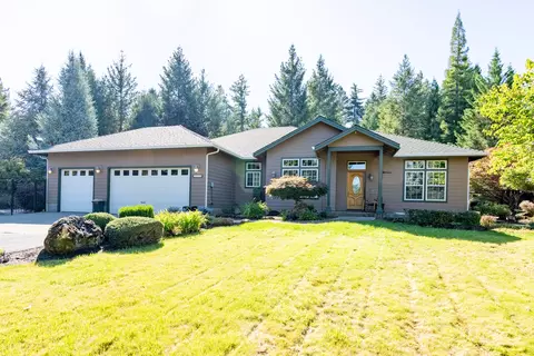 2854 Riverbanks Rd, Grants Pass, OR 97527