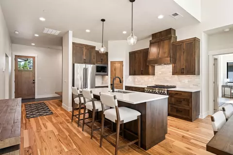 Kitchen - 18245 Forestbrook Loop #23, Bend, OR 97707 photo 2 of 3