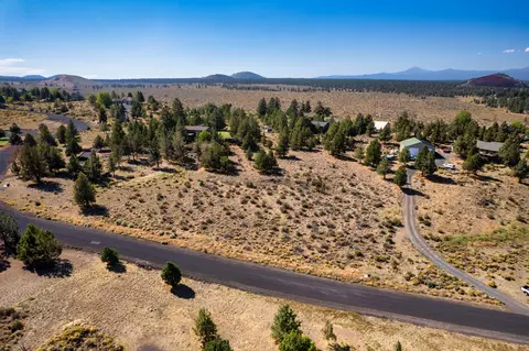 22535 Calgary Dr, Bend, OR 97702 photo 5