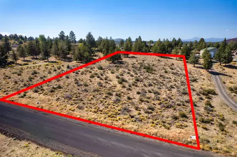 22535 Calgary Dr, Bend, OR 97702 photo 8