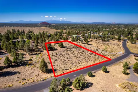 22535 Calgary Dr, Bend, OR 97702 photo 4