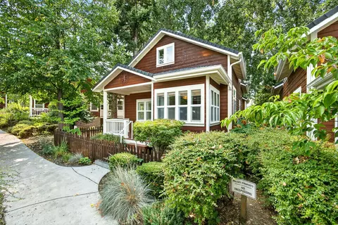 2285 Siskiyou Blvd, Ashland, OR 97520