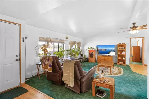 11615 Michael Rd, Central Point, OR 97502 photo 3