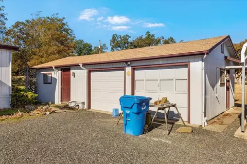 11615 Michael Rd, Central Point, OR 97502 photo 18