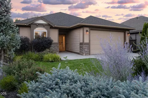 21302 NE Brooklyn Ct, Bend, OR 97701