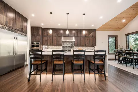 Kitchen - 56673 Glowstone Loop, Bend, OR 97707 photo 2 of 9