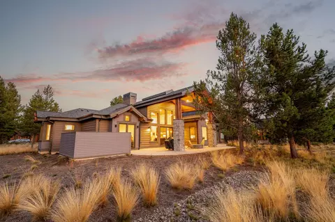 Exterior - 56673 Glowstone Loop, Bend, OR 97707 photo 6 of 8