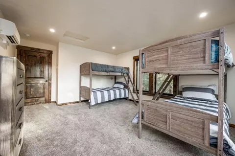Bedroom - 56673 Glowstone Loop, Bend, OR 97707 photo 10 of 10