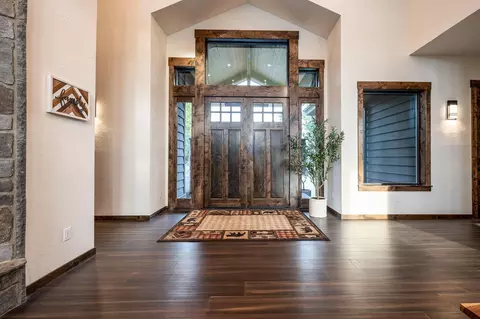 Entry Way - 56673 Glowstone Loop, Bend, OR 97707 photo 1 of 2