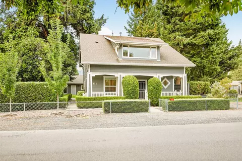 111 Cedar St, Rogue River, OR 97537
