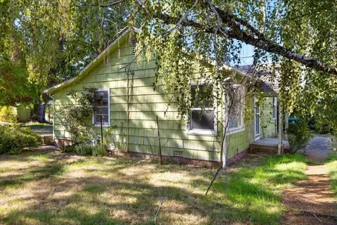 105 Winema Way, Medford, OR 97501